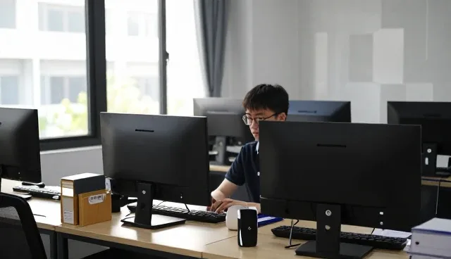 智能配电柜使用中的常见问题及应对策略